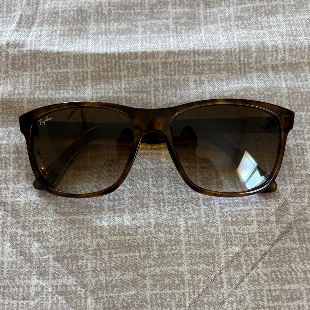 Ray-Ban Tortoise Shell Sunglasses